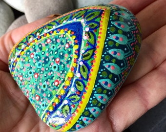 Cape Cod Painted Sea Stone: Boho Altar Decor, Art Rock