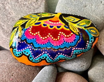 Hand Painted Sea Stone: Cape Cod Altar Art, Desk Decor