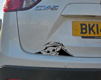 Pegatina para coche de Baby Yoda/Grogu asomándose