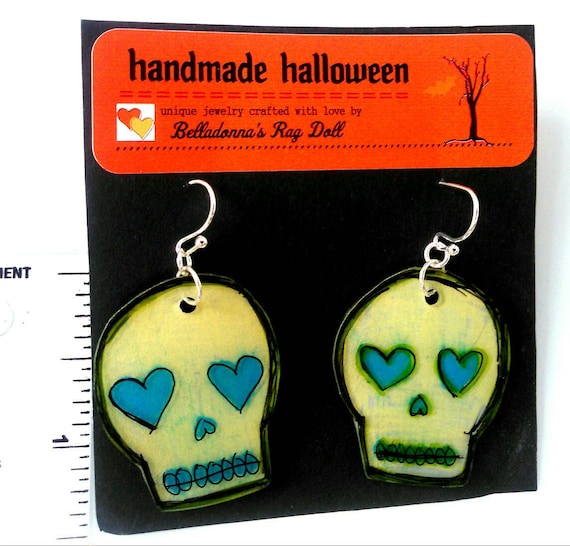 hypoallergenic handmade shrink plastic jewelry perfect for halloween Skull earrings