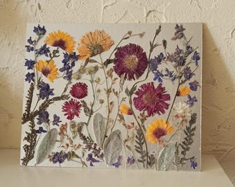 押し花ウォールアート：銀色の背景に野花、オシバナボタニカルデコレーション