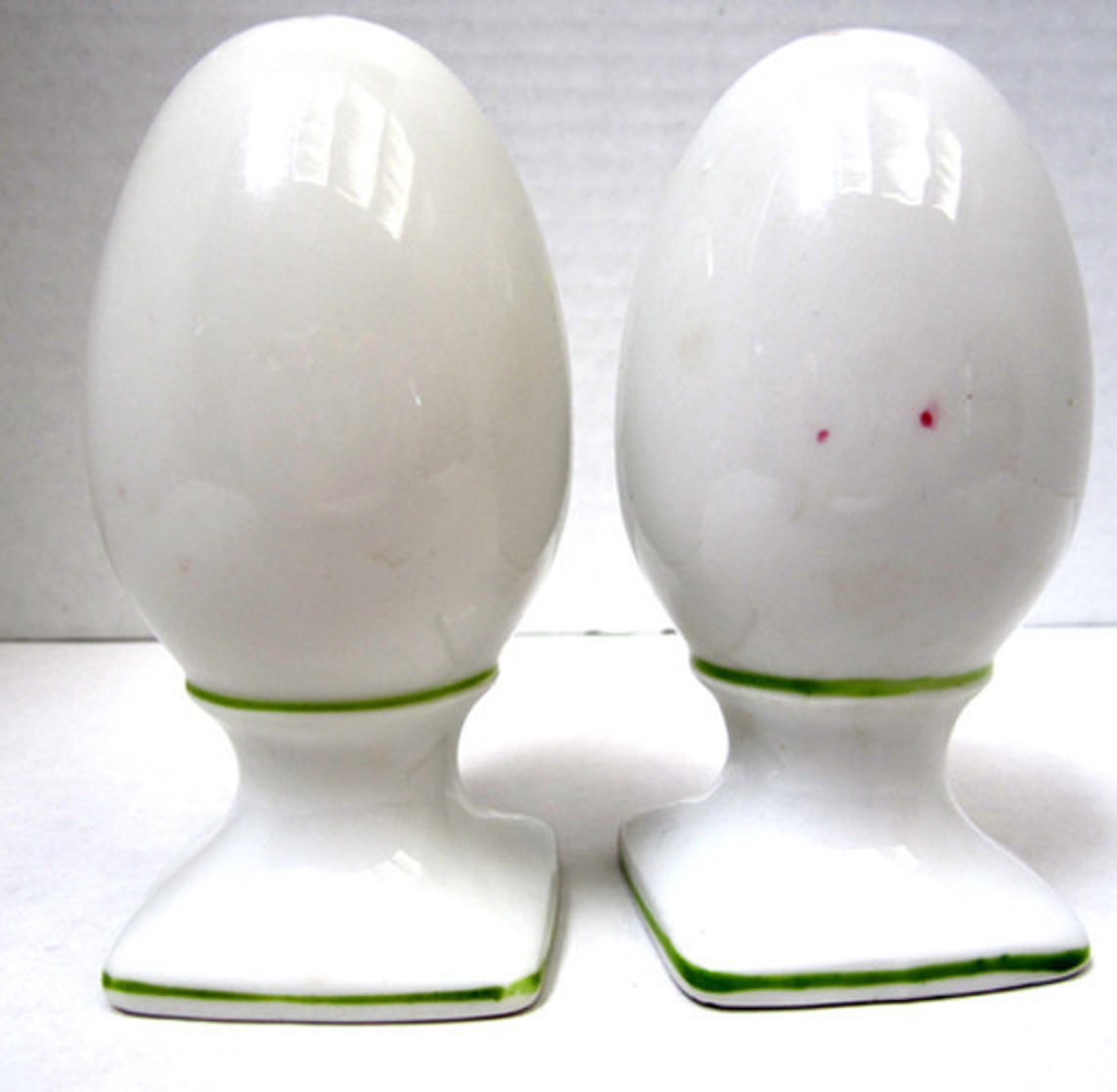 Floral Design Egg Shaped Salt and Pepper Shakers from SALES Etsy