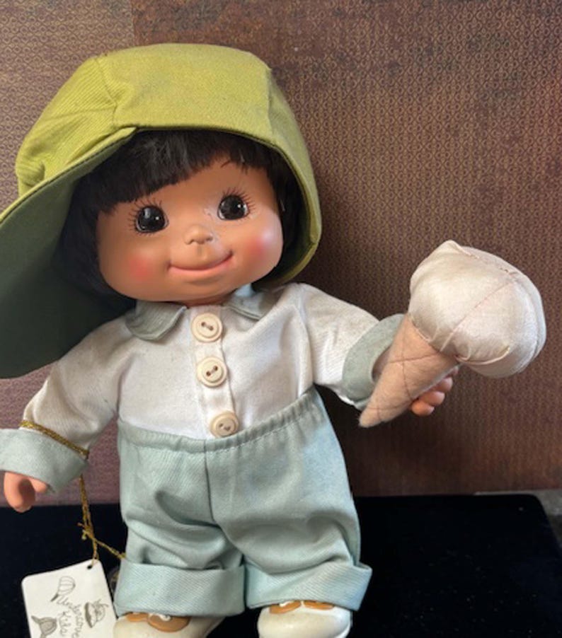 Muñeco "Sherman" Brett de Undercover Kids, 25 cm de alto, 1991 imagen 1