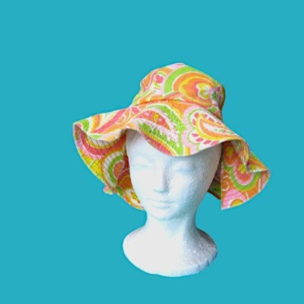Floppy '60s Vintage Sun Hat; Colorful Psychedelic Pastel Swirl Print Cotton; '60s Vintage Beach/Pool/Cruise Hat; Flaws; XS-Small