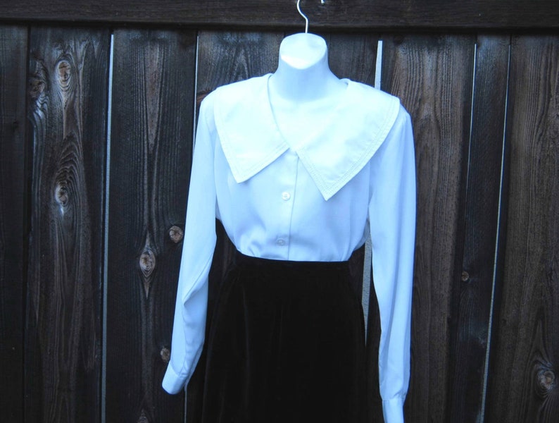 Puritan-Style Collar; Size 10 Late /'80s-/'90s Vintage SecretaryLibrarianTeacherPoet Shirt Flowy Off-White Blouse with Large