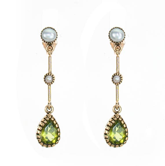 9ct Peridot earrings 9ct Peridot earrings