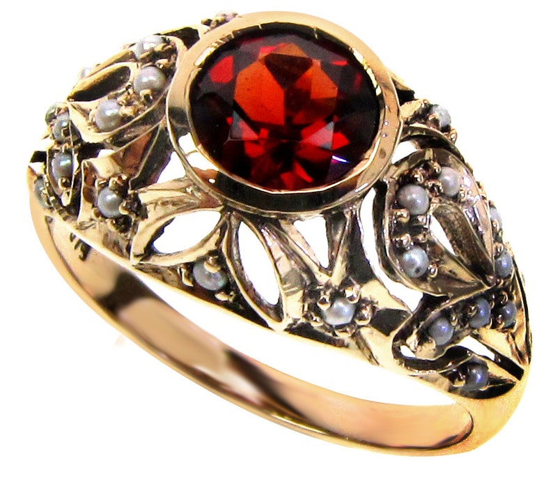 Classic Vintage Garnet Ring with Pearls 9ct Gold Solid Womens 9K Antiq Ranking integrated 1st place