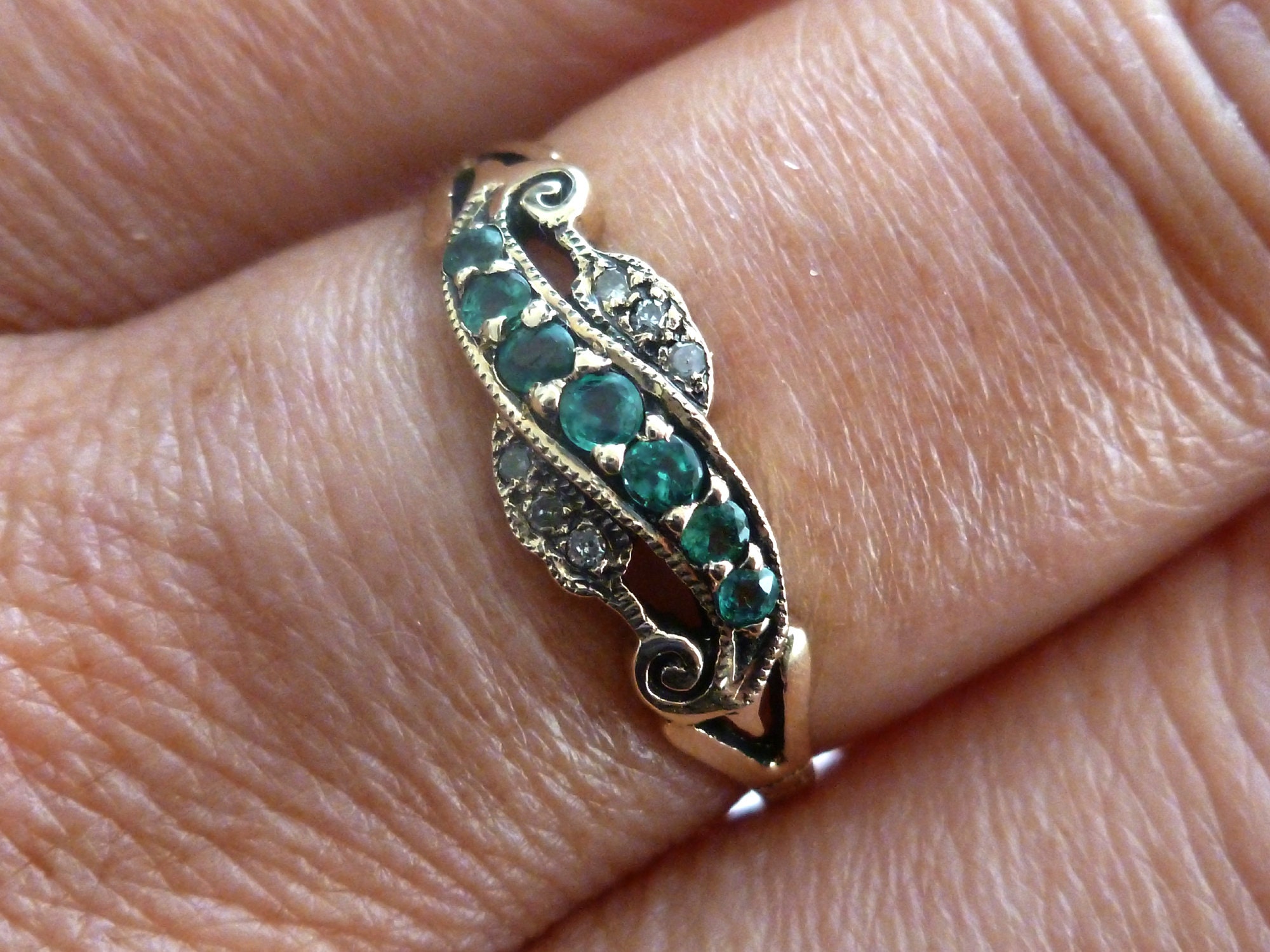 Vintage Diamond Timeless Flame Ring 9K