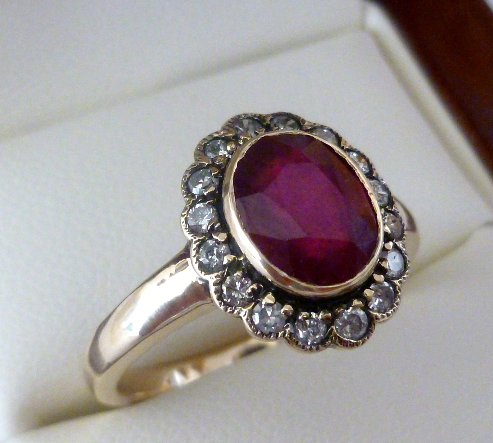 9ct 9k Solid Yellow Gold Ruby Ring with Diamonds Vintage Ruby | Etsy