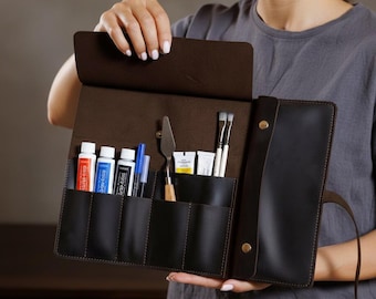 Astuccio in pelle per artisti, porta pennelli, astuccio in pelle per matite, astuccio arrotolabile per strumenti artistici, astuccio arrotolabile per pennelli, astuccio per matite inciso, astuccio avvolgente per matite