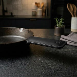 Handtagsöverdrag i läder till stekpanna, handtagsöverdrag i gjutjärn, handtagsöverdrag i stekpanna, handtagsöverdrag i gryta, handtagsöverdrag i läder, stekpannahållare i gjutjärn