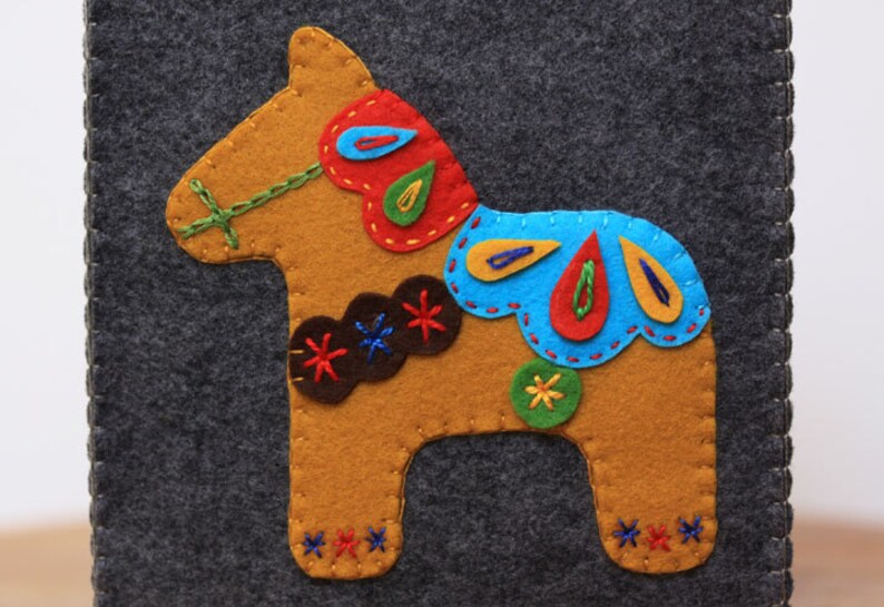 NIkkie's Felt Dala Horse Tissue Box CoverA Mustard Horse Etsy