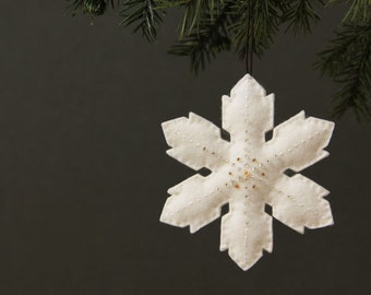 Nikkie's Snowflake Ornament - Cream