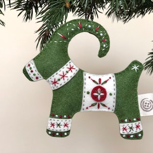 Nikkie's Felt Julbock (Yule goat) Christmas Ornament - Green