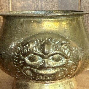 Vintage Brass Lion Head Censer – Mid-Century Xuan De Style Incense Burner