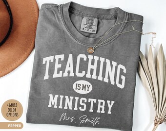 Enseigner est mon ministère Chemise personnalisée pour professeur chrétien Cadeau basé sur la foi T-shirt amoureux de Jésus Cadeau d'appréciation de l'enseignant T-shirt universitaire