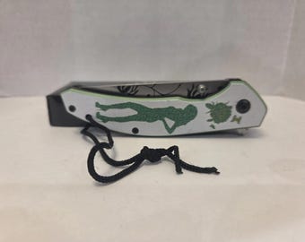 Navaja de bolsillo Cupid Heart Ladies Love verde con hoja plegable asistida por resorte