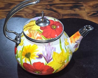 RESERVED for L ----- Picquot Ware K3 Kettle, Mid Century Modernist