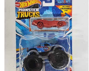 Hot Wheels Monster Trucks Race Ace Blue 1:64 Scale with Crushable Car GRH81