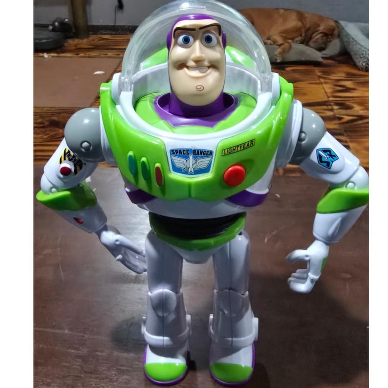 Disney Pixar Buzz Lightyear Action Figure Mattel 2021 Space Ranger Toy HFY34 Bild 2