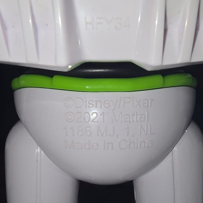 Disney Pixar Buzz Lightyear Action Figure Mattel 2021 Space Ranger Toy HFY34 Bild 4