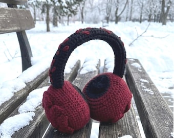 Burgundy earmuffs 3D crochet-flower. Ear warmers over-the-head design by Pipocass