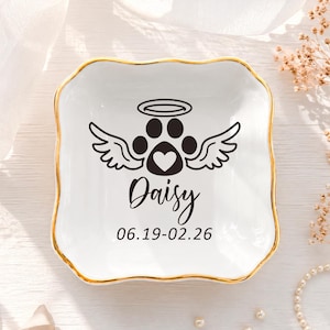 Pet Memorial Jewelry Dish, Personalized Paw Print Ring Dish, Pet Loss Gift for Dog or Cat Lover, Sympathy Keepsake Trinket Tray