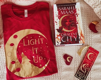 Light It Up T-shirt, Crescent City, HOEAB, HOSAB, Danika, Bryce, Moon Wolf Starlight, House of Earth & Blood, Sarah J Maas Licenced Merch