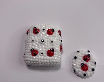 Omnipod i pasująca do niego obudowa G7