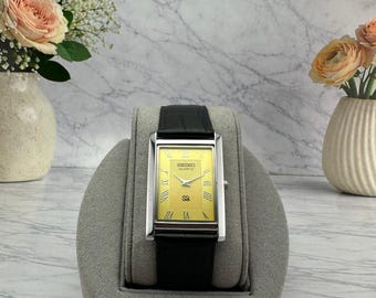 Vintage Seiko Slim Quartz Japan made Men's Wrist Watch