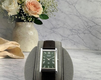 Vintage Seiko Slim Quartz Japan made Men's Wrist Watch