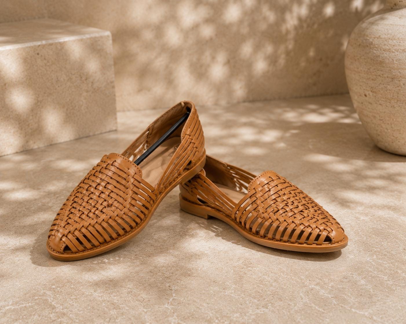 Vintage Men’s Senenos Brown Leather Huaraches ~ Woven Sandals Men main image 4