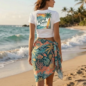 Camiseta Glory Daze Surf Co / Camiseta vintage con estampado playero / Camiseta retro de surf / Diseño de olas y palmeras de la costa del Pacífico / Camiseta veraniega costera