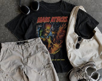 Mars Attacks graphic T-shirt | vintage sci-fi alien poster