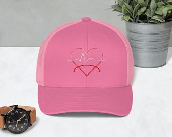 Bonnet rose pour infirmière | Casquette de baseball avec coeur brodé stéthoscope ECG