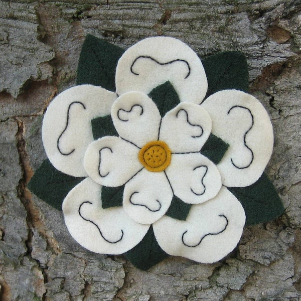 White York Rose Livery Badge - Medieval Heraldic Rose, Sew-on, Hand Sewn. FREE UK postage