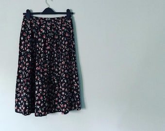 Black Rose Pattern Midi Skirt
