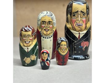 Conjunto de 5 matrioshkas firmadas por líderes rusos de Moscú, 1992.
