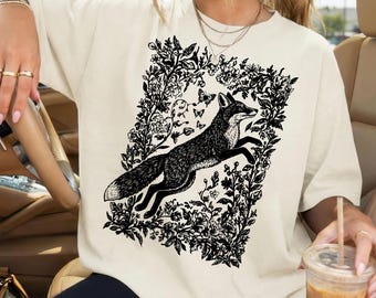 Fox PNG estilo cottagecore, diseño de animales del bosque de arte popular, gráfico de flores silvestres del bosque, ilustración de naturaleza bohemia, arte estético de zorro vintage