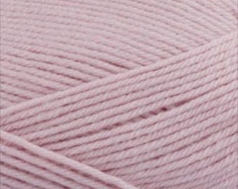 Fiddlesticks 8 Ply Baby Pink Acrylic Yarn (100g, 250m) – Soft, Anti-Pilling #70057