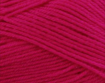 Fiddlesticks 8 Ply Bright Pink Acrylic Yarn (100g, 250m) – Soft, Anti-Pilling #70005