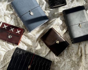 Handmade Trifold Leather Travelers Journal - Custom Refillable A5 A6 Notebook with Charms