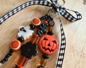 Llavero colgante para bolso hecho a mano / Halloween / Terror / llaveros / Accesorios para bolsos / Espeluznante / Festival / Cosas lindas / Regalos / Divertido