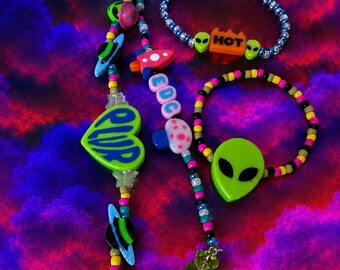 Conjunto de llavero y pulseras Y2K con cuentas, hechos a mano / Accesorios para festivales y fiestas rave