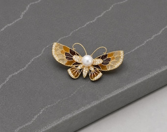 Broche vintage de mariposa esmaltada con perla – Accesorio de estilo bohemio