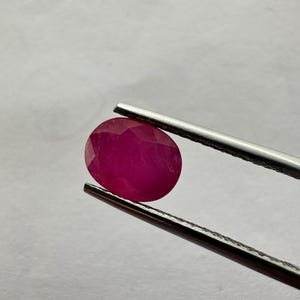 2.78ct Natural Ruby | 9.2 x 7.2mm Oval Cut | Mozambique Origin | Heated Only | Vivid Red Gemstone | Collector-Grade Unit
