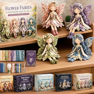Peut inclure: Un kit de bricolage Flower Fairies Patchwork Fairy comprenant quatre poupées fées en tissu avec des ailes, des échantillons de tissu, du fil à broder, des ciseaux et un guide d'instructions. Des boîtes Pumpkin, Dark Magic, Ocean et Moonlight sont présentes.
