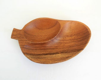 Divided Wood Dish, Genuine Monkey Pod, Shallow Wooden Bowl Made in the Philippines, for Snacks or Trinkets Retro Decor