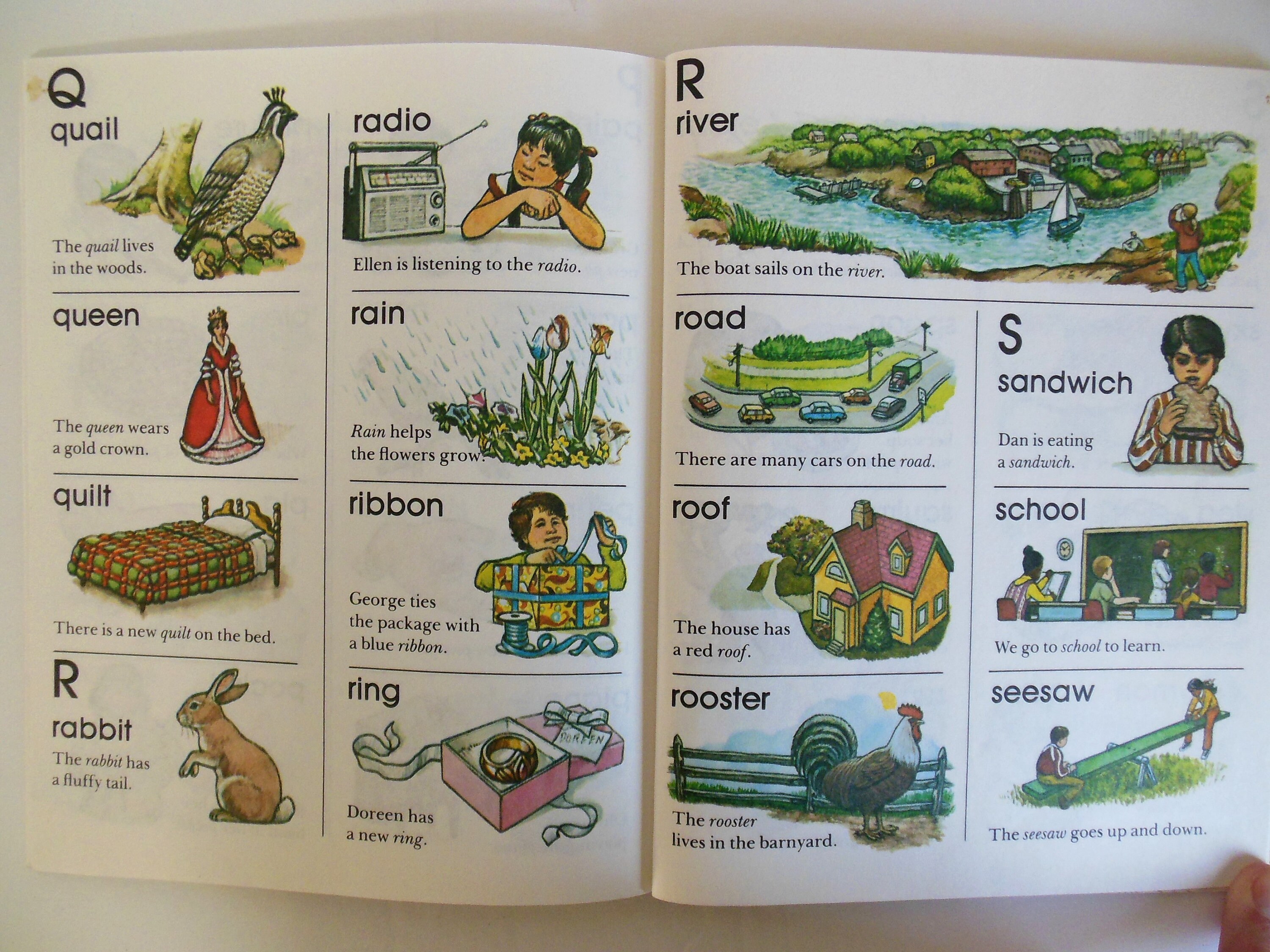 The golden picture dictionary 洋書 The Golden Picture Dictionary, A Golden Book by Lucille Ogle