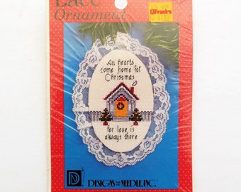 Christmas Lace Ornament Kit 1224, Hearts Come Home for Xmas, Designs for the Needle Unused Cross Stitch 1989